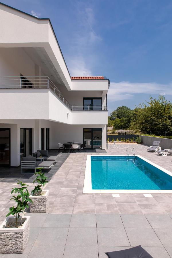 Villa Graefin Malinska Exterior foto